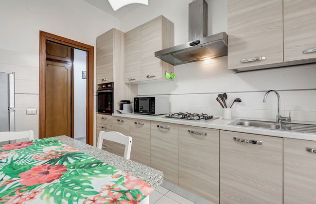 Cozy 2-Bedroom Flat with Balcony - Foto 16