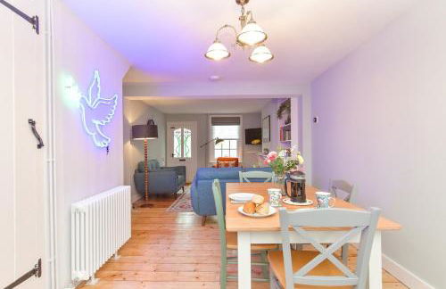 Dove Cottage is a Central, Riverside, Charming Victorian Cottage - Foto 8