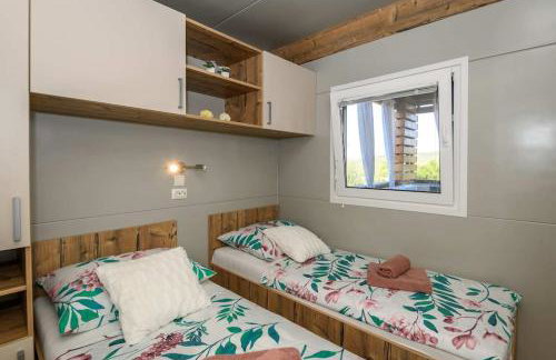 Cozy and Chic Little House with Pool Ivinj - 3 - Foto 16