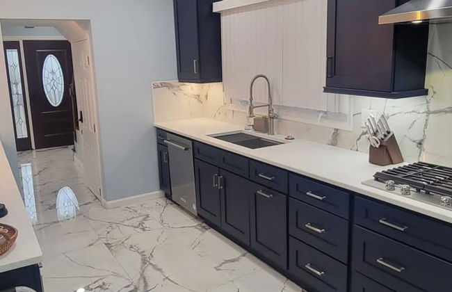 Family House 12 Miles From NYC - Foto 39