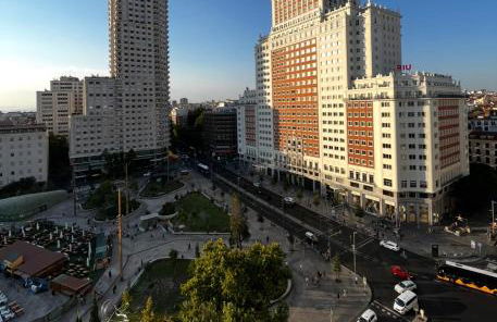 Lovely big House in Gran via - Friends & Families - Photo 16