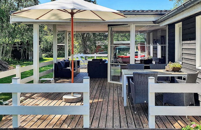 Simplistic Holiday Home in GÃ¸rlev near Sea - Photo 24