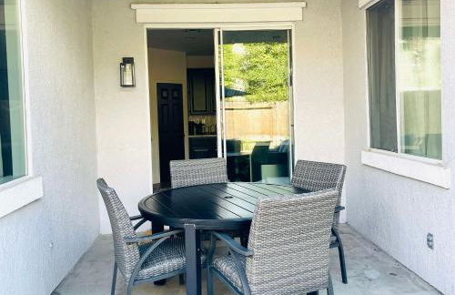 Huge Home near Old Folsom Pet & Family Friendly - Foto 17