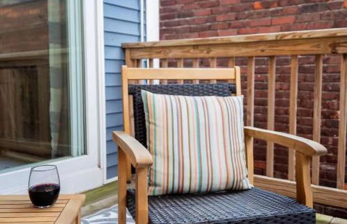 Jennifer's Modern Federal Hill Apt w Private Deck - Foto 22