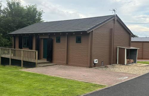 Pet Friendly - Lodge at Riverview Holiday Park - Foto 4