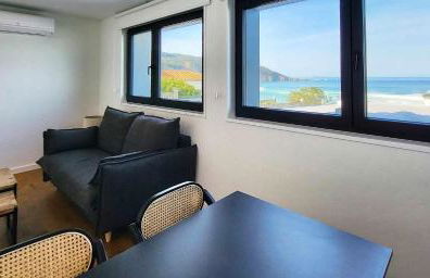 AG Casa Arnados,1ª linea de playa Razo con jardín - Foto 4