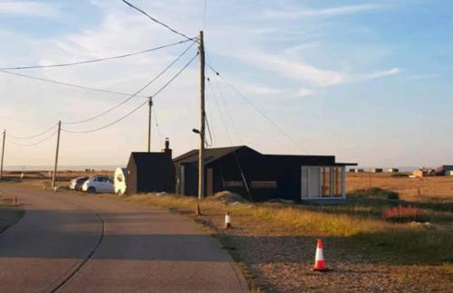 Fabulous Beach Front Holiday Location - Pass the Keys - Photo 38