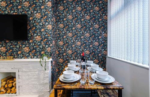 3 bedroom town house - Etihad Stadium - Free Parking - Foto 33