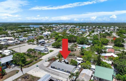 Condo located in Goodland just a short walk from great food - Foto 8