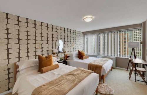 Large 3 bedroom Family Suite, Private Balcony, 5 min to DCA, Gym, Pool and more! - Photo 14