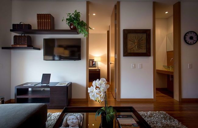 93 Luxury Suites & Residences - Photo 72