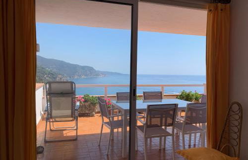 ⭑ Terrace + Sea views + Private Beach. What else? ⭑ - Foto 11