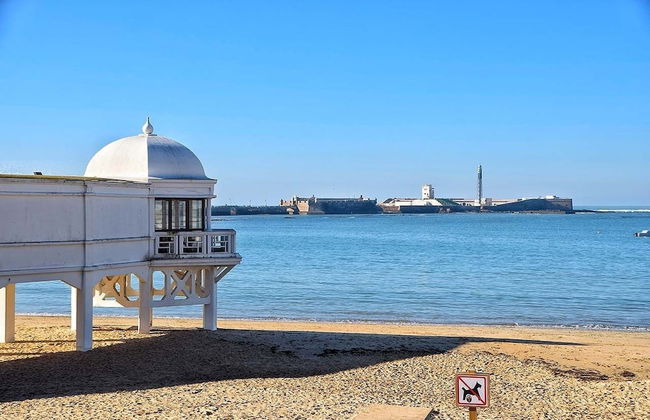 Plaza de la Luz Cádiz - Photo 65