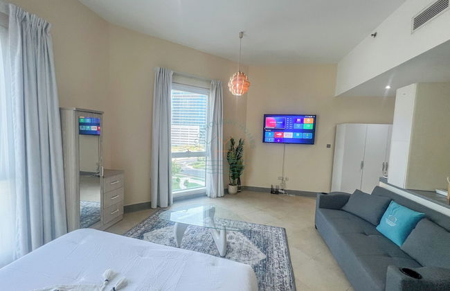 Snug Studio With City Views, Perfect For Couples - Photo 2