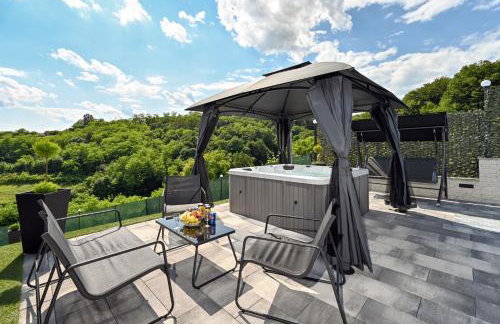 Holiday House Dora - Nice home with nice forest view and Outdoor swimming pool, Whirlpool-Jacuzzi, Sauna, 2 bedrooms and WiFi - Foto 34