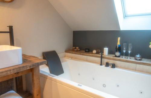 Les Secrets de la Baie - le Refuge - parenthèse enchantée avec Spa privatif - Foto 4