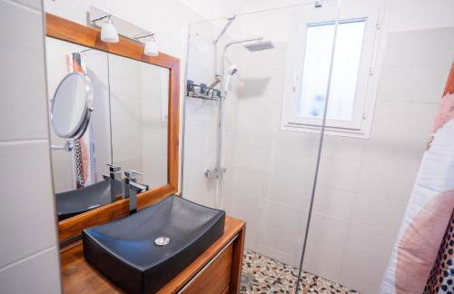 Terrasse et parking a 500m de la Cite AR - Foto 10