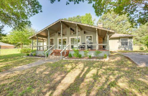 Yard, Deck and Fire Pit Cedar Creek Reservoir Gem - Foto 1