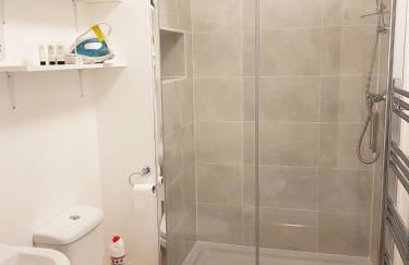 YBC Court, Aldershot - Foto 33