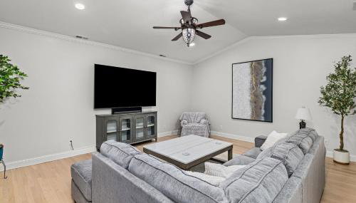 Imperial Porch Haven Cozy Fire Pit Fenced Yard - Foto 4