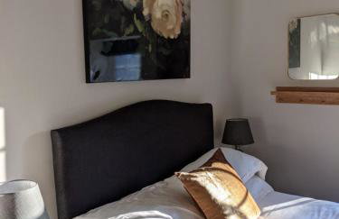 The Saddle Room - Photo 12