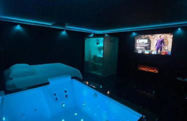 La Suite Prestige Jacuzzi,Sauna,Netflix,Disney - Foto 13