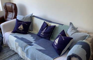 Lovely home from home apartment 8 mins walk to beach with free parking and sun deck 2 bed sleeps 4 - Photo 8