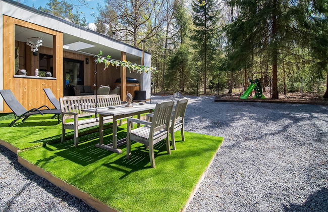 Holiday Home in Biron With Barrel Sauna - Photo 32