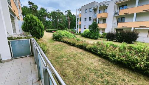 Apartament Bursztynowy Jantar 2 pokojowy z ogrodzonym tarasem przy nadmorskim lesie - Foto 3, Garden, Garden view