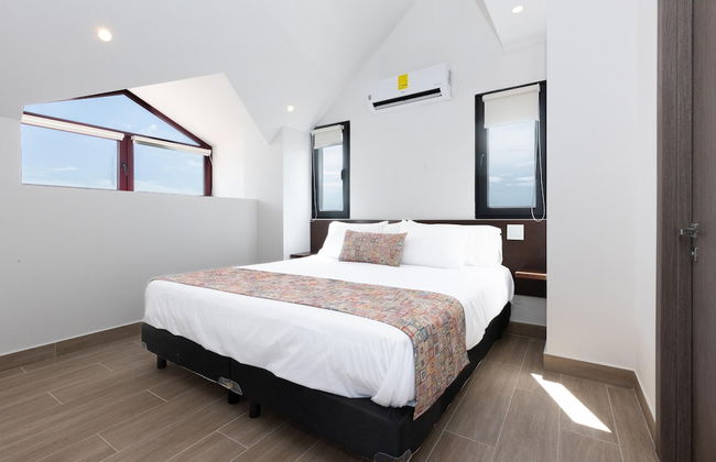 The Travelers Condo by Acomodo - Photo 1