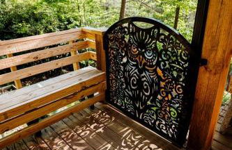 Stunning Pet-Friendly Treehouse for Relaxing Glamping Retreats in North Carolina - Foto 25