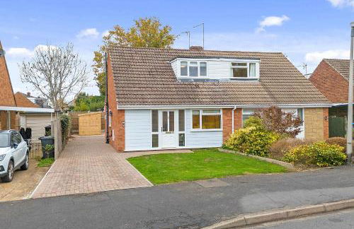 Cosy 3 Bed with Parking - Foto 7