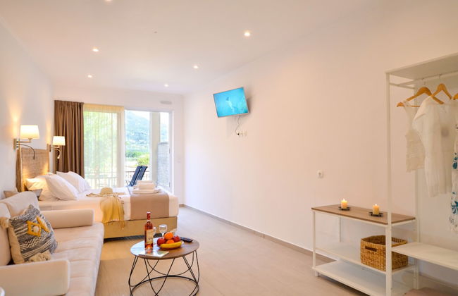 Meltemi Studios - Photo 12