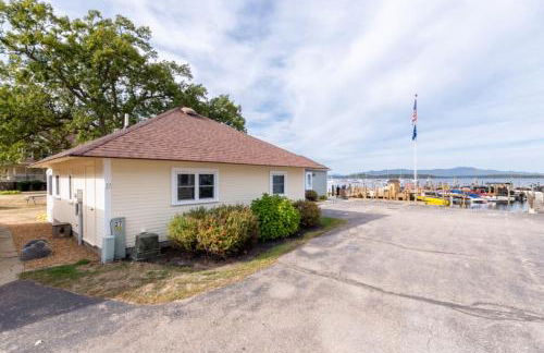 Sunny Shores - Lake days, Pool dips & Concerts - Foto 26