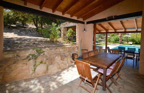 Villa A Scopa à Lumio en Corse avec piscine chauffée, vue mer panoramique, climatisation, jardin arboré de 3000m2, 10 pers, 5 Chb, 4 Sdb - Foto 35