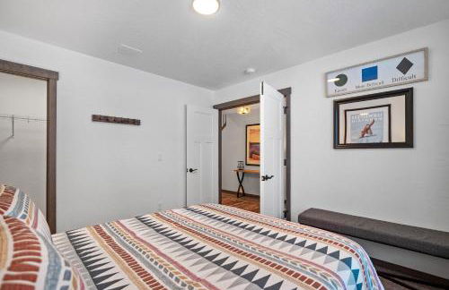 Elk Grove Getaway - Photo 25