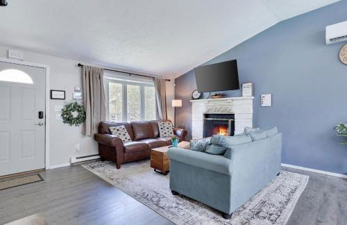 3 BR 2 BA Modern home with private hot tub, fire pit and lake view, Dogs ok! - Foto 10