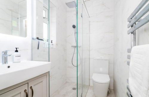 Cozy 2 Bedroom Apartment in Sutton - Foto 11