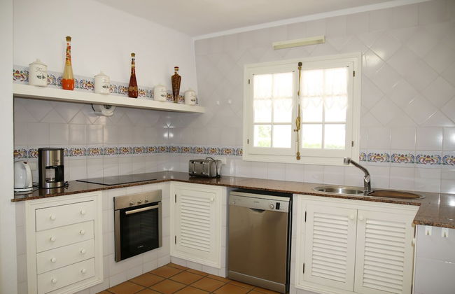 G Rentals Villa Binigo - Photo 6