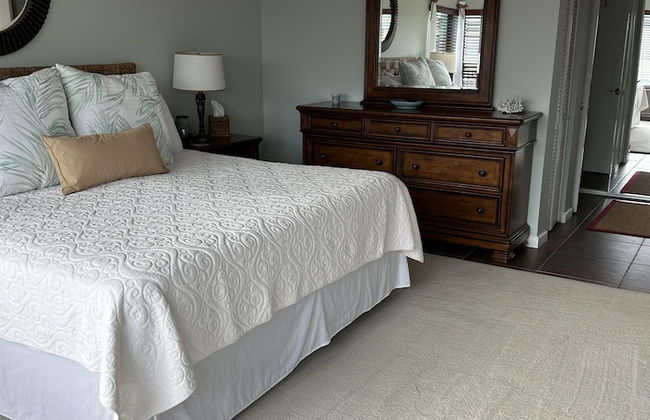 This Condo Is Located In One Of Islamorada's Most Prestigious Condo Complexes. 2 Bedroom Condo by RedAwning - Photo 4