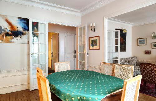 Peaceful 15th Paris Apartment with Metro Access - Foto 11