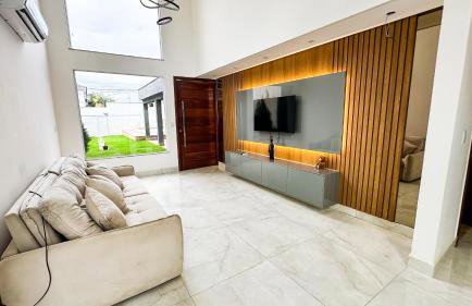 Mansão Climatizada com piscina e churrasqueira - Foto 2