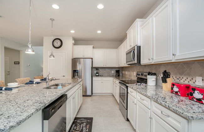 8 Bed 6 Ba Villa with Games, Pool & Spa - Foto 20