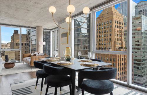 Linea Luxury Living with Indoor Pool and Rooftop Views in The Loop - Photo 5