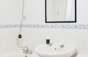 Cozy 3-Bed Retreat Near Manchester Airport Ideal for Families & Groups - Foto 22