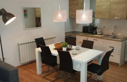 City Lights Apartment - Photo 19