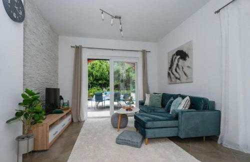 Villa Anita - Five Bedroom Villa with Swimming pool - Photo 5