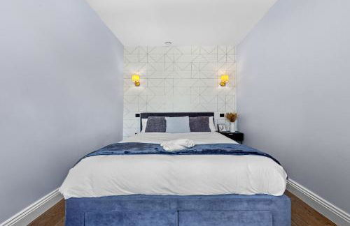 Westminster 2 Bedroom apartment with AC sleeps 5 - Photo 25