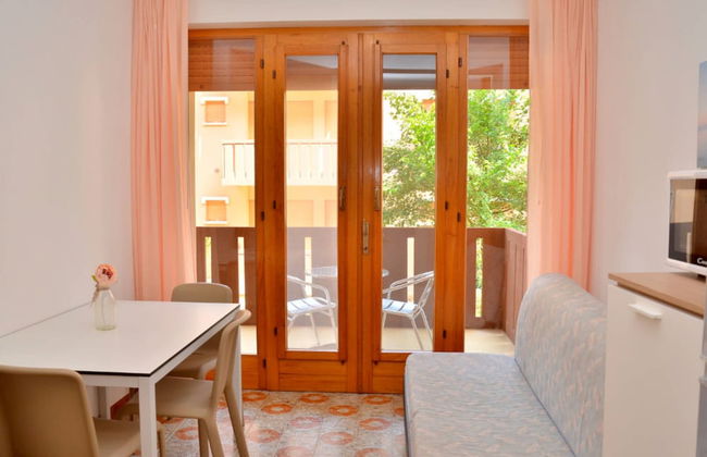 Comfy Flat With Terrace Next to the Beach-beahost - Photo 3