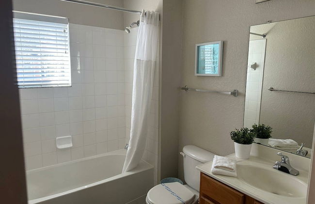 Charming Townhouse Near Disney - Photo 21